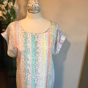 Must have Blouse - The colored snake skin print